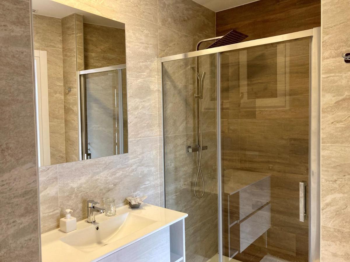 T-Rooms Басано дел Грапа Екстериор снимка